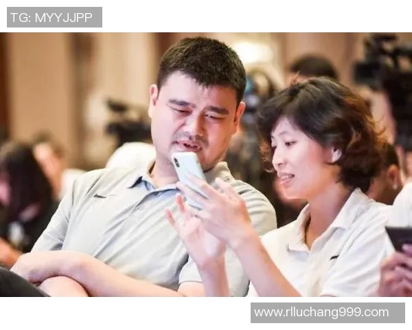 姚明畅享可乐的背后故事与健康饮食的思考 姚明畅享可乐的背后故事与健康饮食的思考