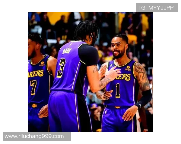 湖人再胜尼克斯取得八连胜，豪门风范尽显无遗