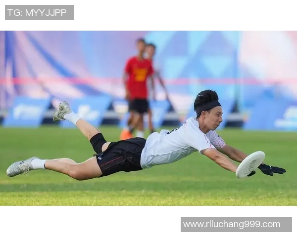 赛后分析:成都飞盘队与北京飞盘队战术灵活性对比探讨 赛后分析:成都飞盘队与北京飞盘队战术灵活性对比探讨